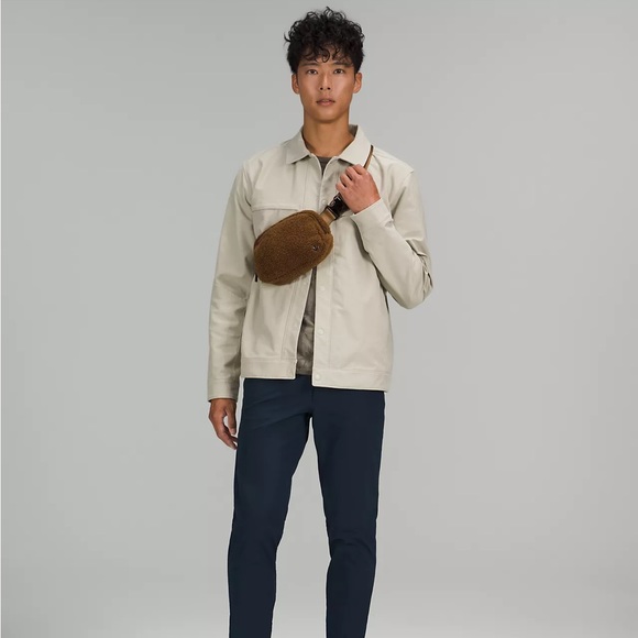 Lululemon Everywhere Belt Bag 1L *Fleece - Picture 6 of 11